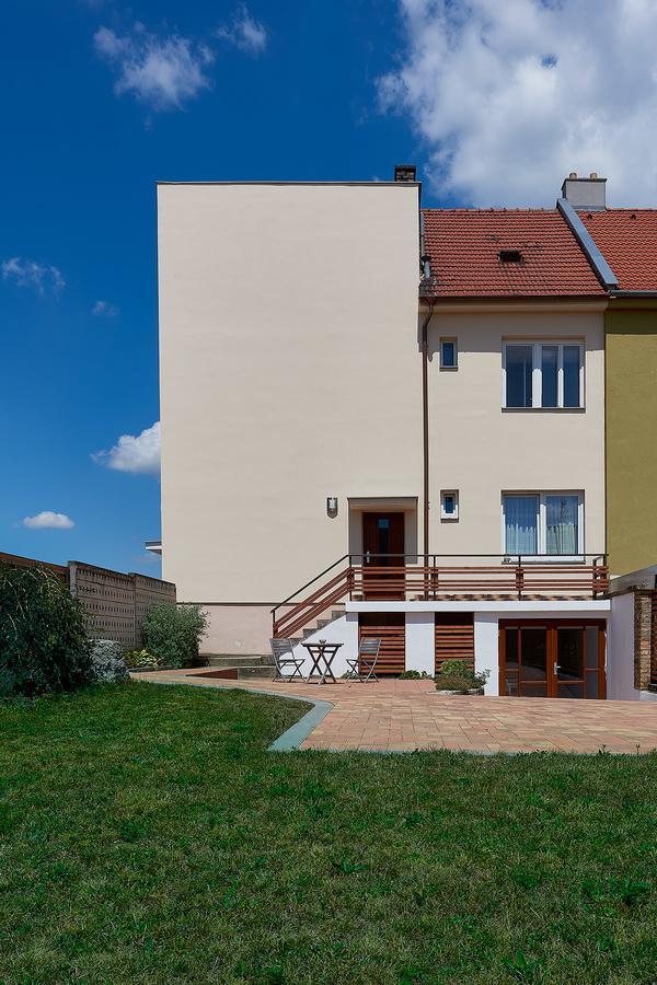 Hotel Penzion Karolinka Kroměříž Exterior foto